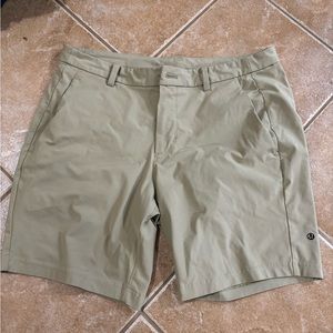 Lululemon ABC shorts 34